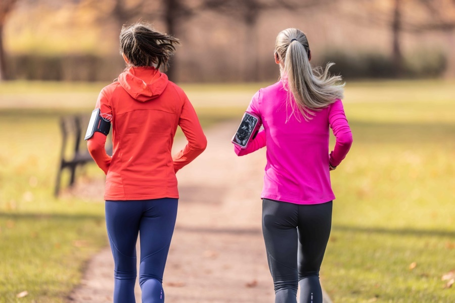  Outdoor sports clothing pod design theme for running and jogging 