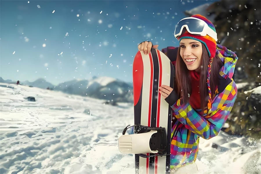  Outdoor sports clothing pod design theme of skiing 